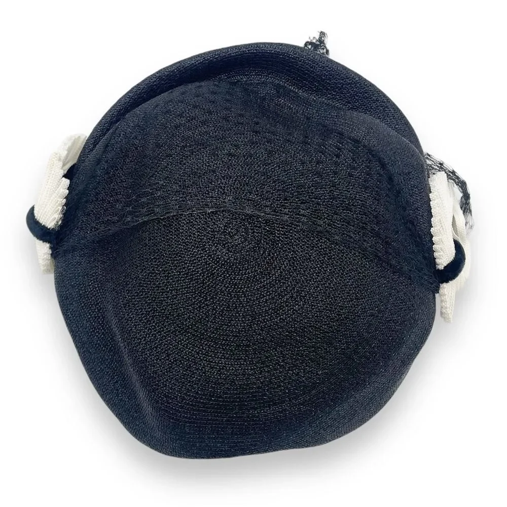 Vintage 50s Tilt Hat Black & Cream Straw Close Style Fascinator Black Mesh Veil - Picture 13 of 16